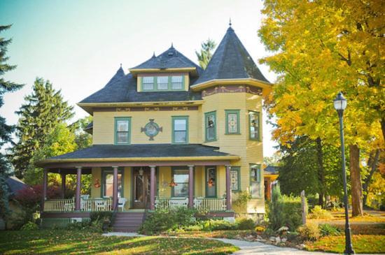 Ruby Manor Bed & Breakfast Gananoque Bagian luar foto